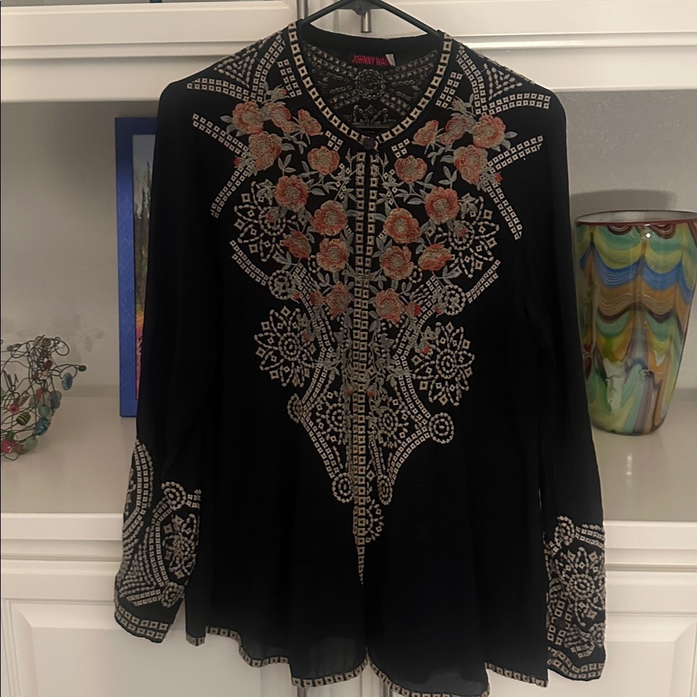 Johnny Was Embellished Black Floral Embroidered Button Front Blouse - Picture 3 of 4